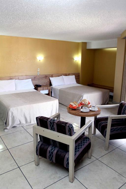Hotel Universo Guadalajara Rum bild